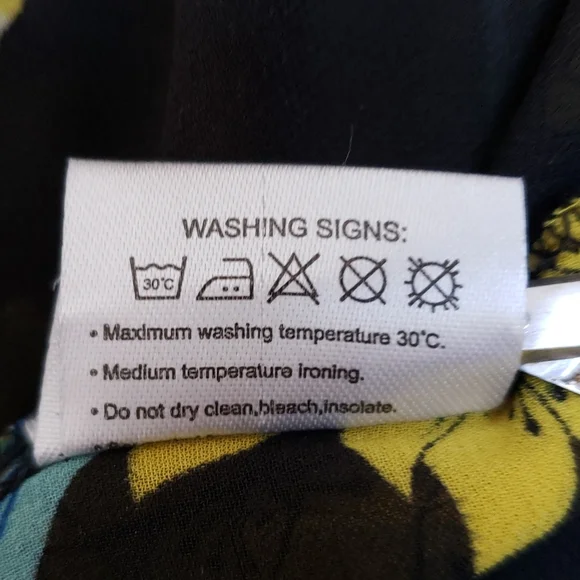 Urban Coco long sleeve sheer black Yello floral button blouse; Size small - Picture 16 of 16